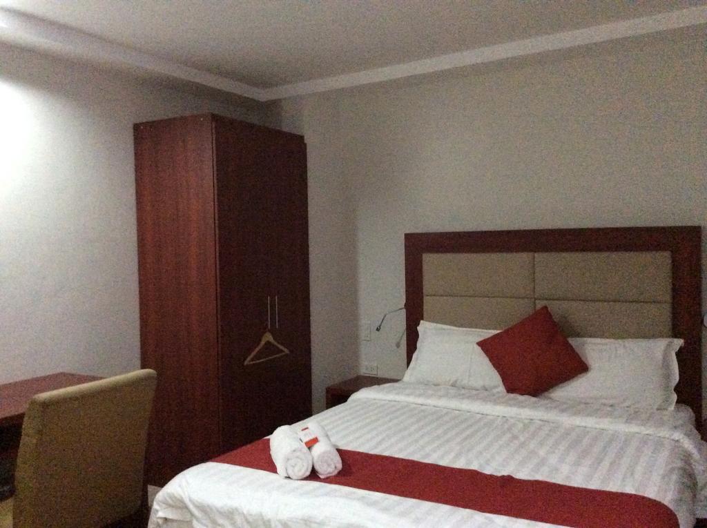 Cherry Midtown Hotel Olongapo Kamer foto