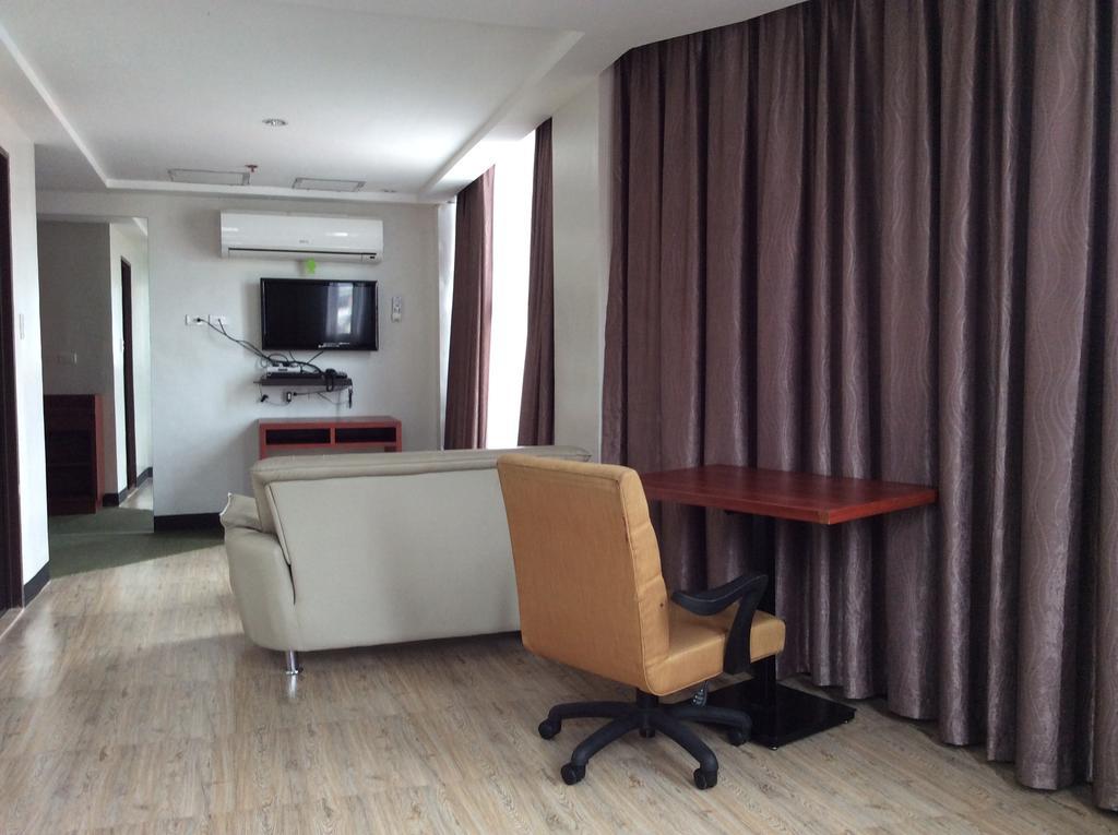 Cherry Midtown Hotel Olongapo Kamer foto